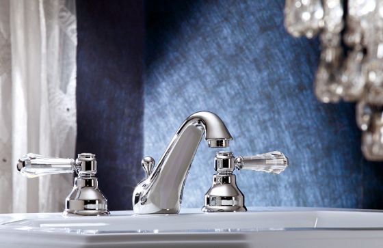 Delphi Deco  Смеситель для умывальника на три отверстия  Хром