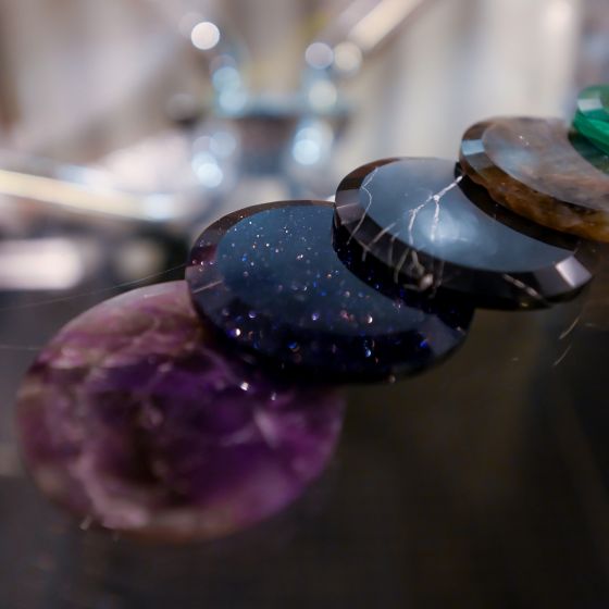 Joerger Design, Valencia, элитная сантехника, дизайн ванной, дизайнерский смеситель, драгоценные камни, аметист, авантюрин, черный мрамор, лабрадорит, инкрустация, декор