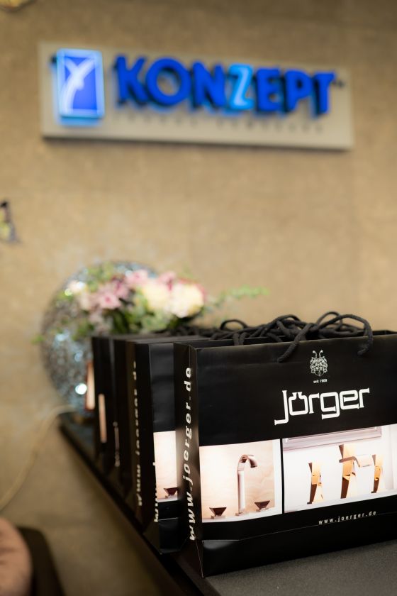 Präsentation der deutschen Marke Jörger im Studio von Konzept  Presente für die Gäste