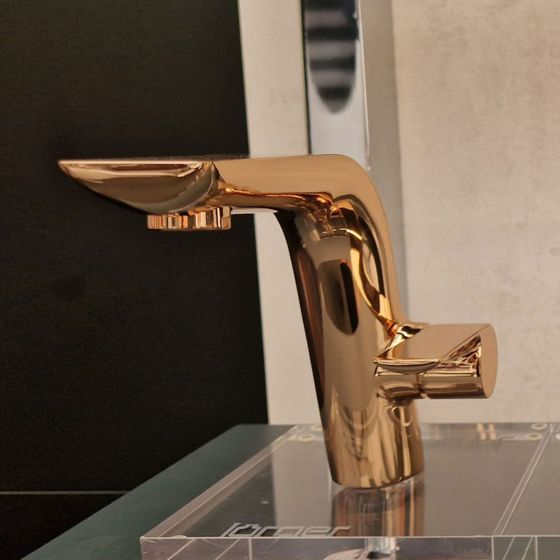 Jörger Design, Oliver Jörger, Korsing, Kooperation, Bildergalerie, Impressionen, Messeauftritt, Hausmesse, Köln, Jubiläumsmesse, Waschtisch, Armaturen, Bad, Gäste-Bad, Ein-Hebel-Mischer, Exal, Roségold