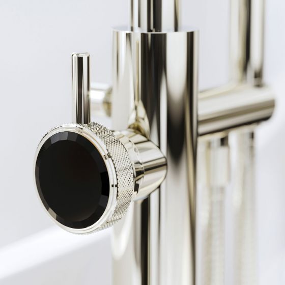 Polished nickel covers every detail of the fitting in a festive garment with a soft, radiant aura. So refined, so simple and unobtrusively luxurious. Pictured: Free-standing tub/shower mixer set.