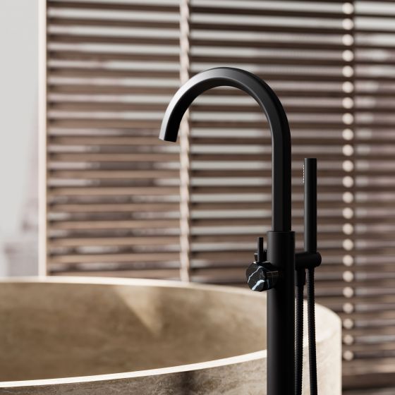 Jörger Design, Shadó, Schwarz matt, Naturstein, schwarzer Marmor, freistehende Wannenarmatur, Wannenarmatur, Joerger