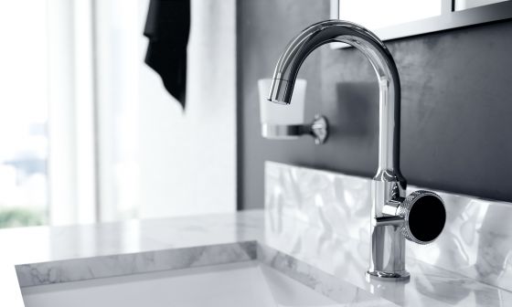 VALENCIA - СИЛЬНЫЙ ДИЗАЙН В ЭКСТРАВАГАНТНОЙ ОГРАНКЕ